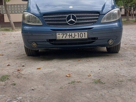 Mercedes Viano 2005