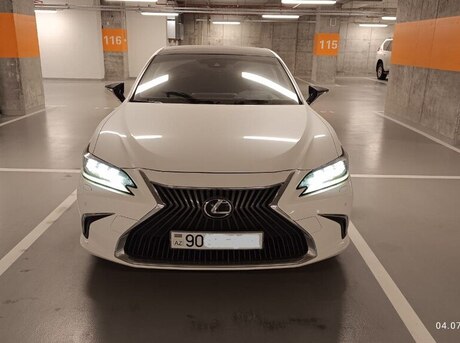 Lexus ES 350 2020