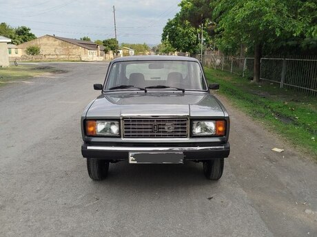 LADA (VAZ) 2107 2011