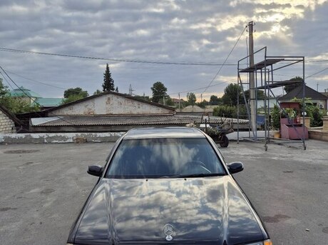 Mercedes C 230