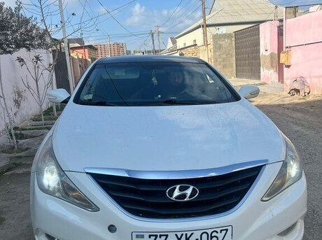 Hyundai Sonata 2011