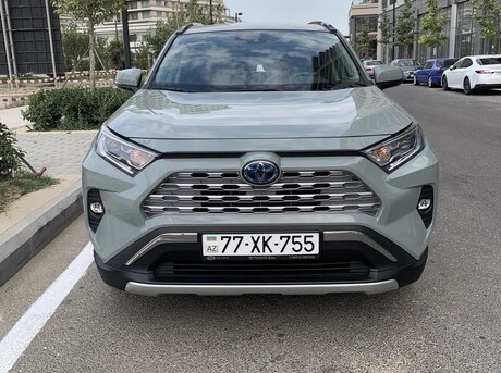 Toyota RAV4 2021