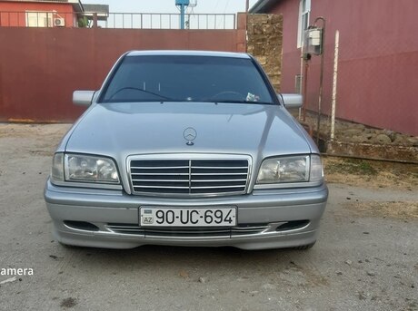 Mercedes E 220 d 1999