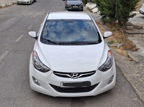 Hyundai Elantra 2011
