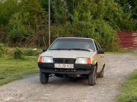 LADA (VAZ) 21099 2000