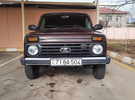 LADA (VAZ) Niva 2006