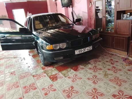 BMW 728 1998