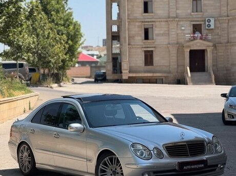 Mercedes E 240 2002
