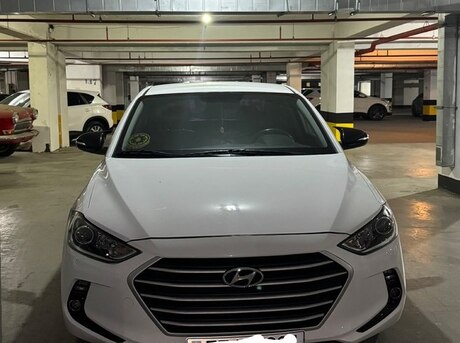 Hyundai Elantra 2016