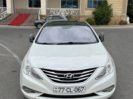 Hyundai Sonata 2010