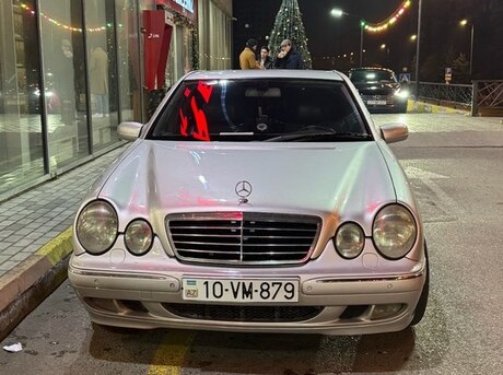 Mercedes E 320 2000