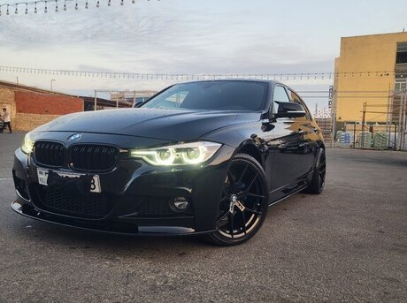 BMW 330