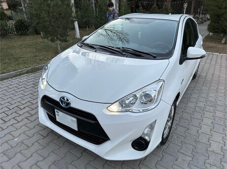 Toyota Aqua 2016