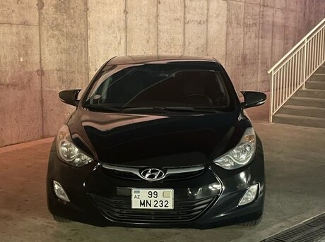 Hyundai Elantra 2013