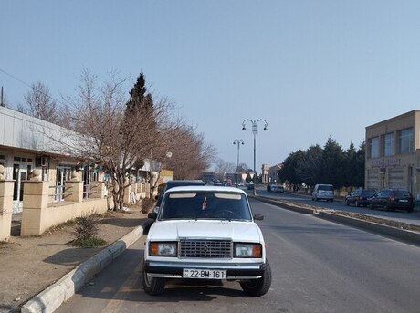 LADA (VAZ) 2107 2005