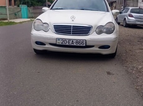 Mercedes C 240
