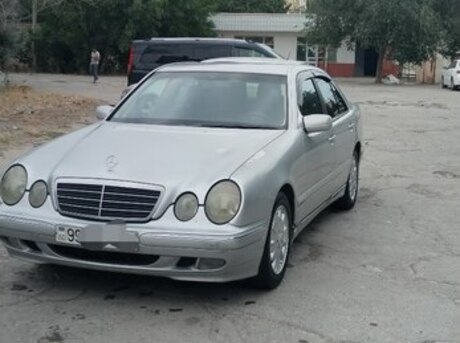 Mercedes E 220 d 2001