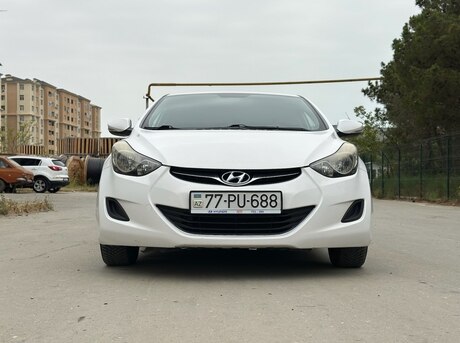 Hyundai Avante 2013