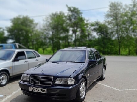 Mercedes C 180
