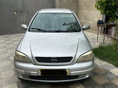 Opel Astra 2000