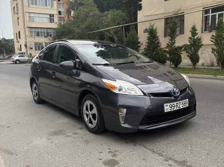 Toyota Prius 2012