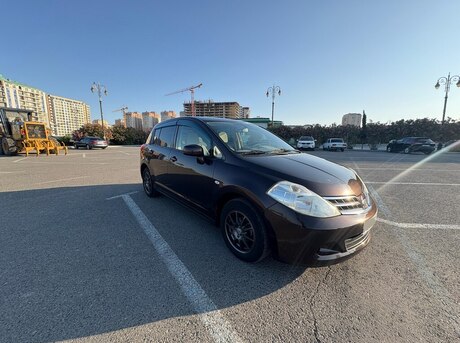 Nissan Tiida 2011