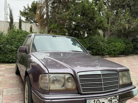 Mercedes E 220