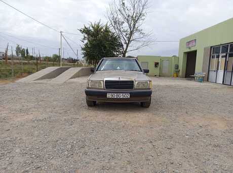 Mercedes 190