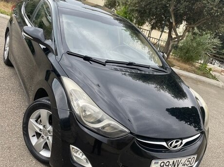 Hyundai Elantra 2012