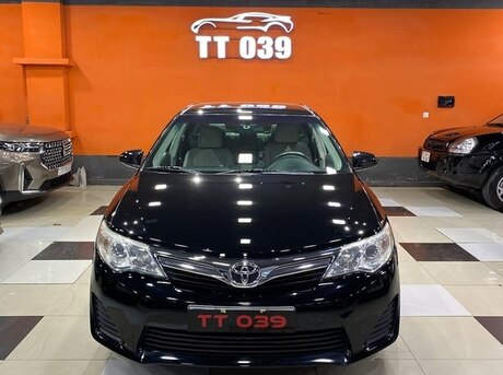 Toyota Camry 2014