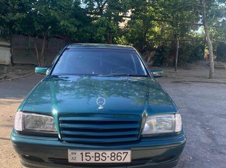 Mercedes C 180