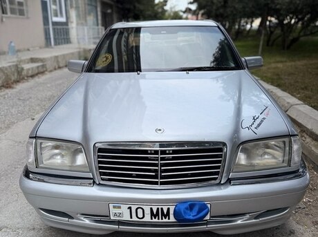 Mercedes C 180