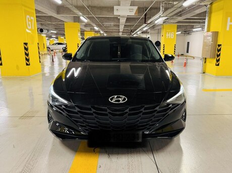 Hyundai Elantra 2021