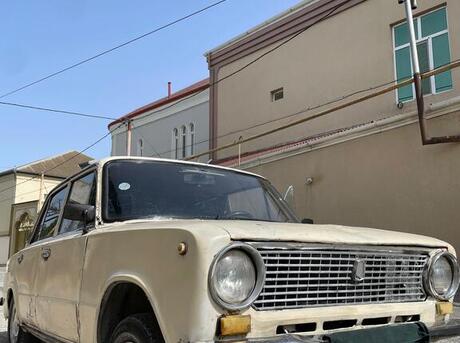 LADA (VAZ) 21011 1975
