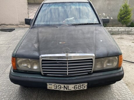 Mercedes 190