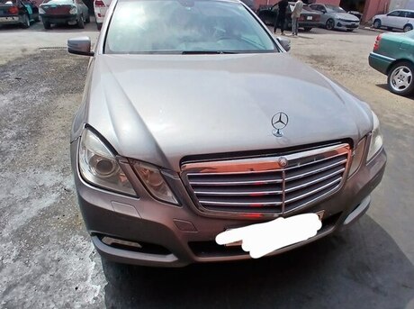 Mercedes E 250 2009