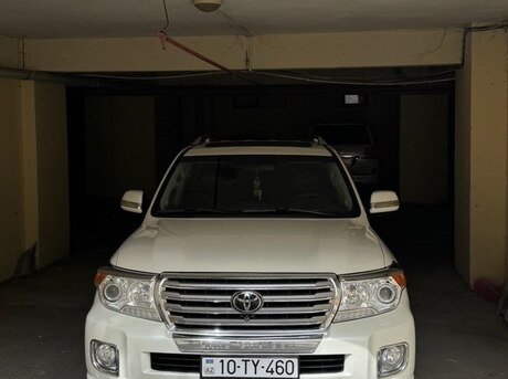 Toyota Land Cruiser 2012