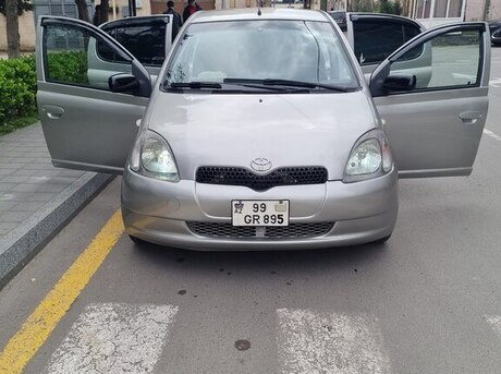 Toyota Vitz 2000