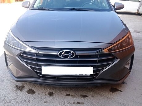 Hyundai Elantra 2019