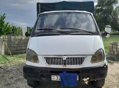 GAZ 330200 2005