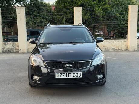 Kia  2011