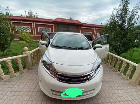 Nissan Note 2015