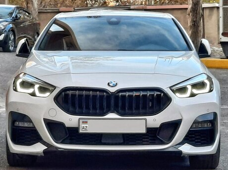 BMW 218 2021