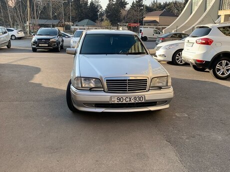 Mercedes C 280 1985