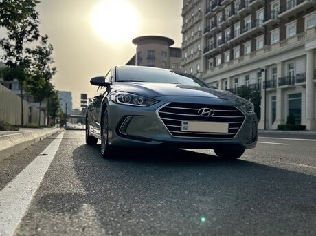 Hyundai Elantra 2017