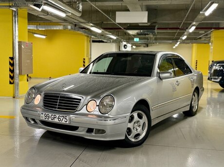 Mercedes E 240 2000