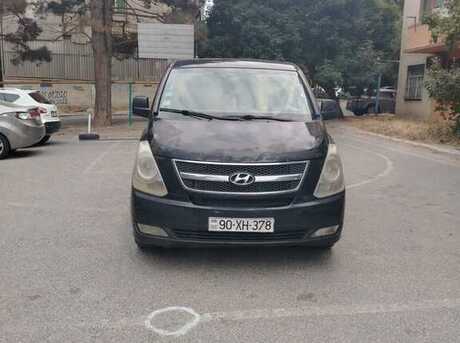 Hyundai H-1 2010