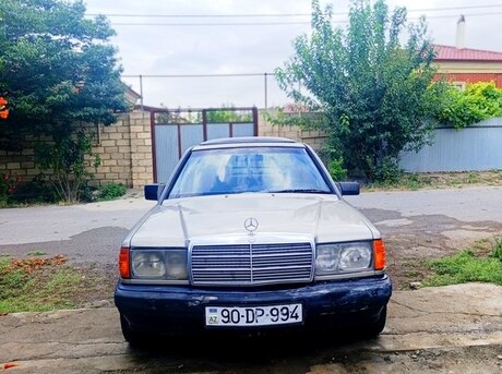 Mercedes 190 1990