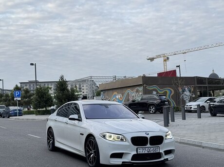 BMW 528