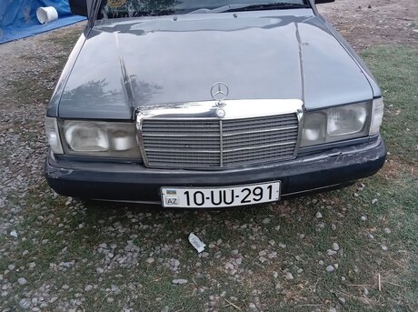 Mercedes 190 1989
